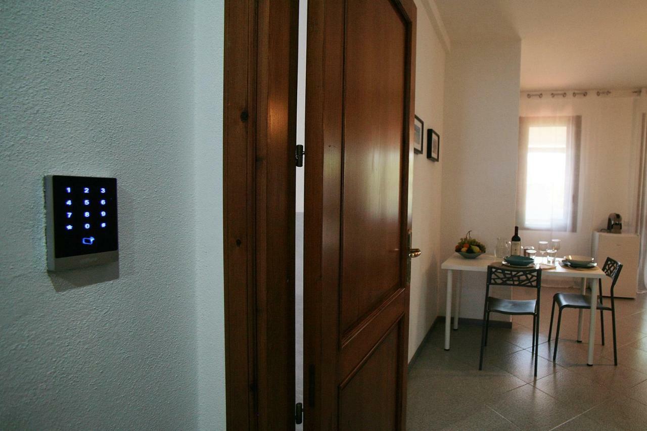 Oliver'S House Sardinia Apartman Flumini di Quartu Kültér fotó